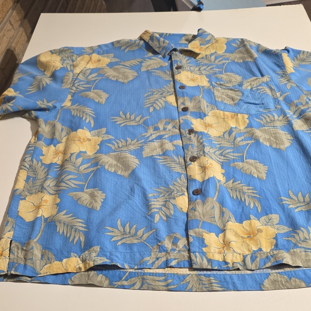 Bermuda Bay Men's XL Short Sleeve Button-Up Shirt Silk Blue Yellow Gray Floral